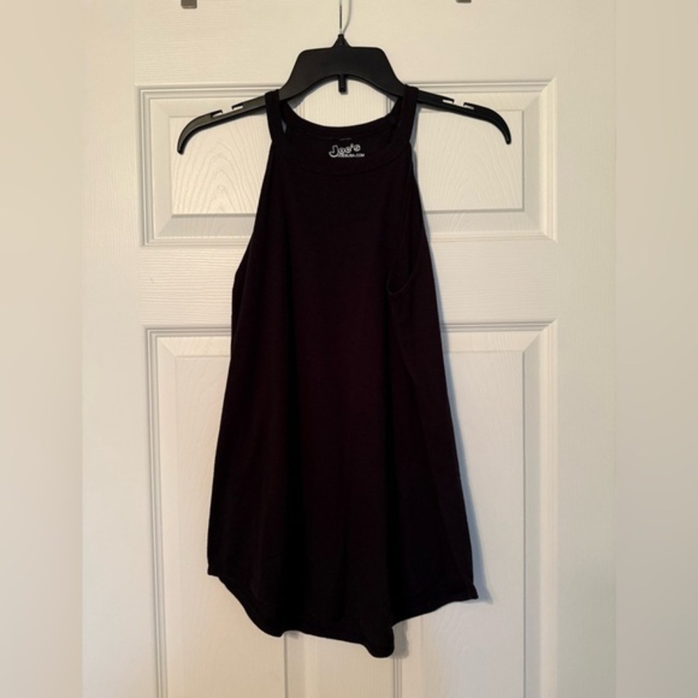 Joe's USA Black Sleeveless Tank Top with High Neckline